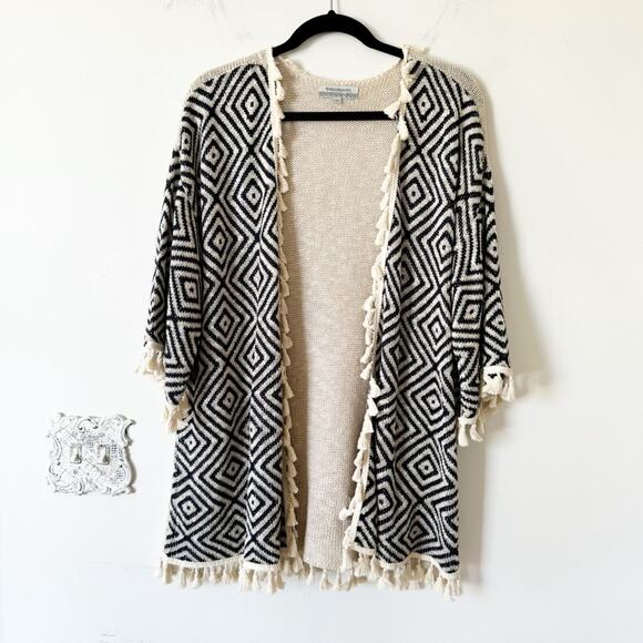 World Market Navy and Cream Boho Aztec Tassel Kimono Cardigan Sweater OS - Picture 1 of 6